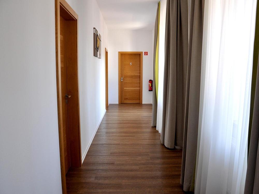 Landgasthaus Zur Linde Pleiskirchen Exterior foto