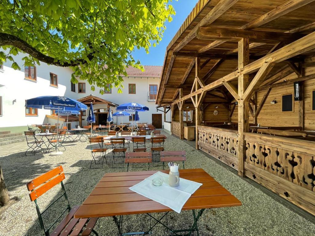 Landgasthaus Zur Linde Pleiskirchen Exterior foto