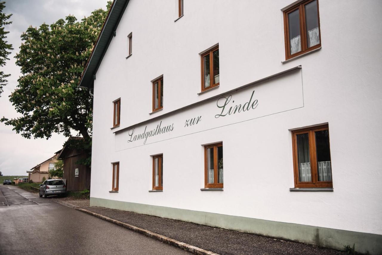 Landgasthaus Zur Linde Pleiskirchen Exterior foto